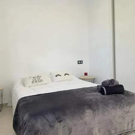 Modern House With View In El Mas Fumats Holiday home
