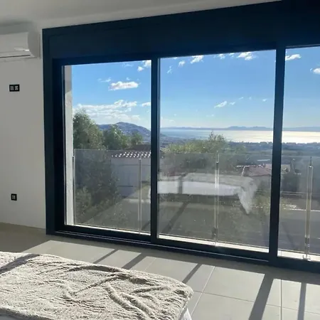 Modern House With View In El Mas Fumats Holiday home Selva de Mar